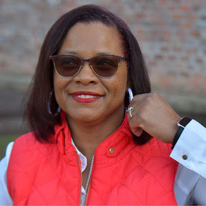 Meet your Posher, Lisa